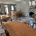 招待所 Kukaj 瓦勒博内