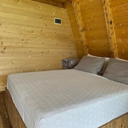 Hostel Kukaj *