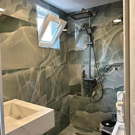 بيت ضيافة Kukaj