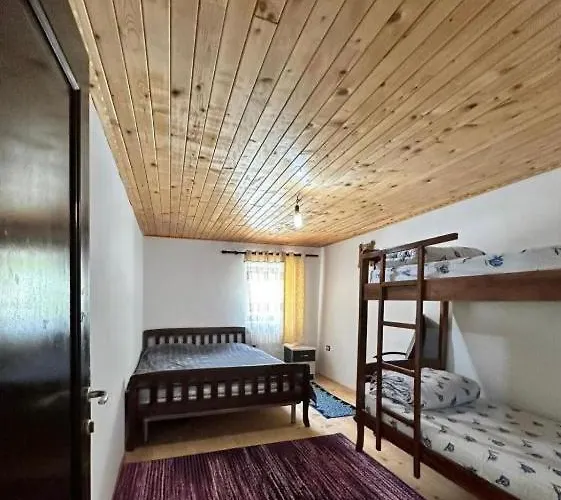 Pensión Kukaj Valbone