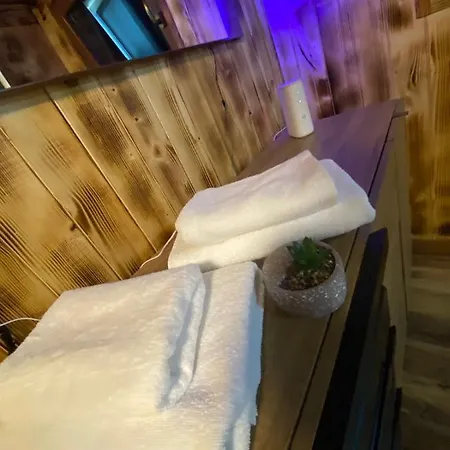 Hostel Kukaj *