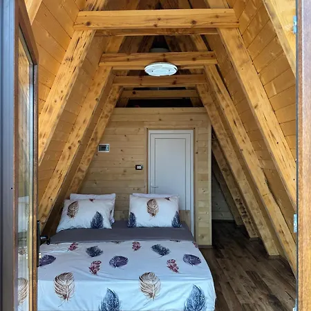 Hostel Kukaj Bed & Breakfast