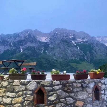 Kukaj Konukevi Valbone