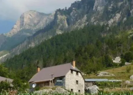 Kukaj Guest house